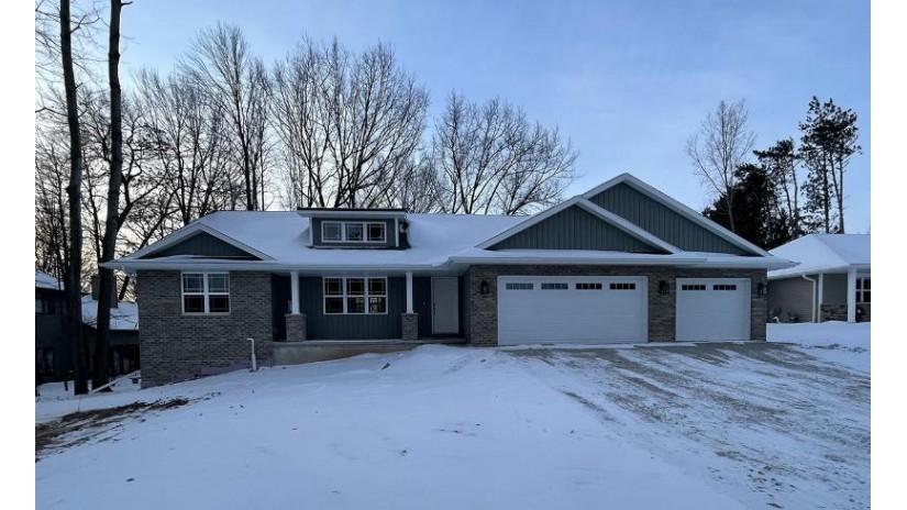 2723 Crestwood Springs Court Green Bay, WI 54304 by Micoley.com Llc $399,900