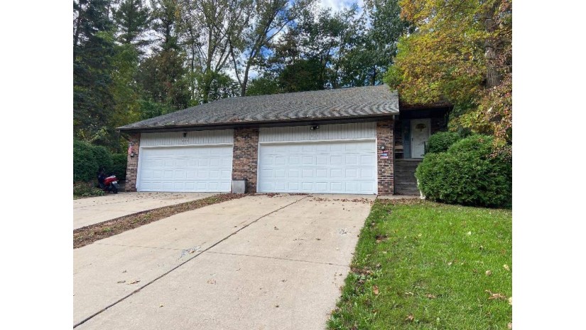 929 Laverne Drive Green Bay, WI 54311 by Coldwell Banker Real Estate Group $279,900