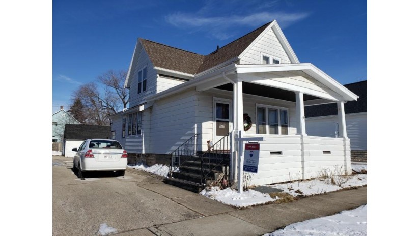 161 Ledgeview Avenue Fond Du Lac, WI 54935 by RE/MAX On The Water $110,000