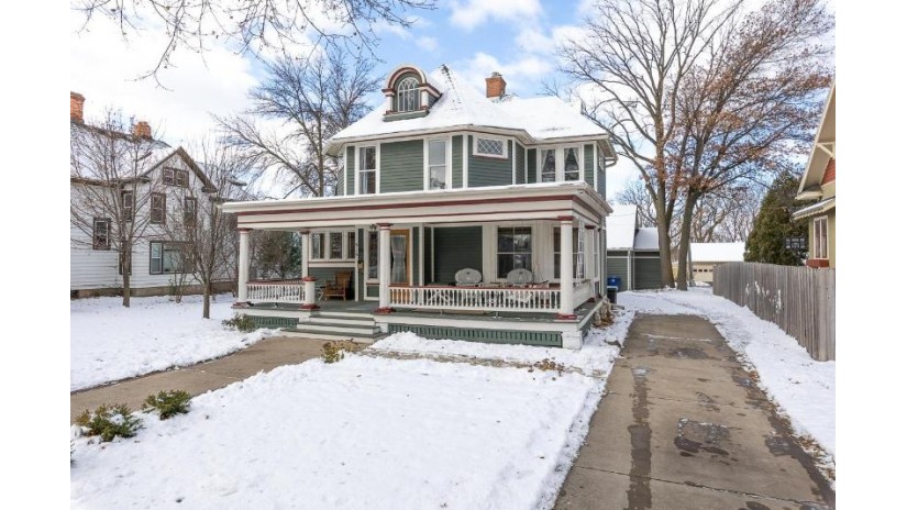 515 N Broadway Street DePere, WI 54115-2501 by Resource One Realty, LLC $389,900