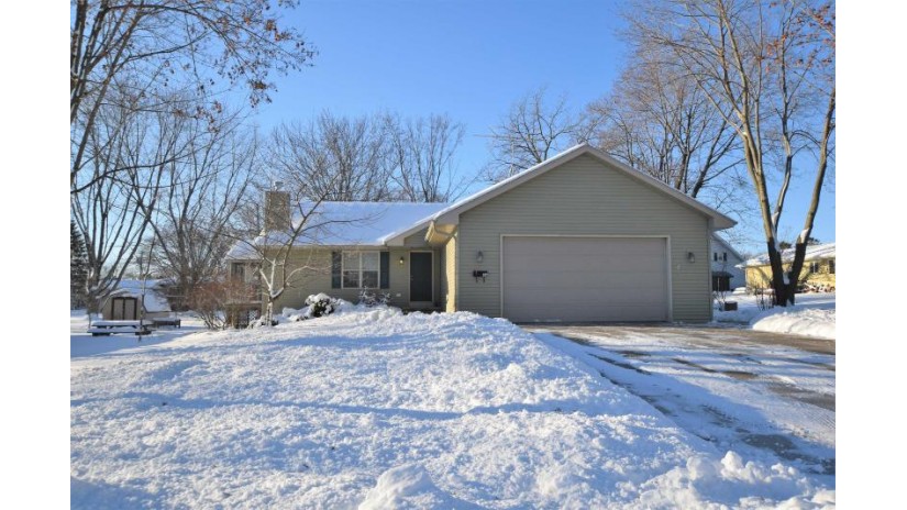 66 19th Street Clintonville, WI 54929 by Coldwell Banker Real Estate Group $184,900