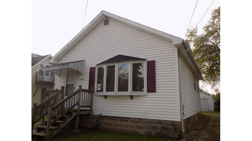 1280 Chicago Street Green Bay, WI 54301 by Mau Realty, Inc. $79,900