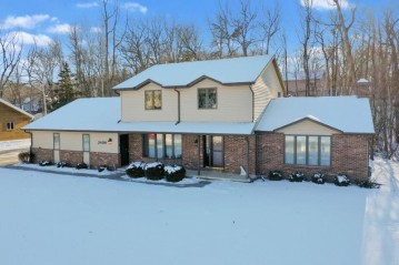 2406 Wildwood Drive, Green Bay, WI 54302-4334