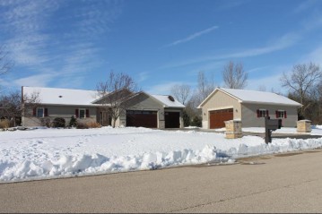 7989 Lucky Lane, Winchester, WI 54947