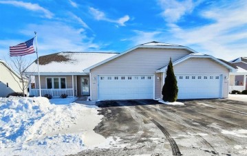 422 Wyldewood Drive, Oshkosh, WI 54904