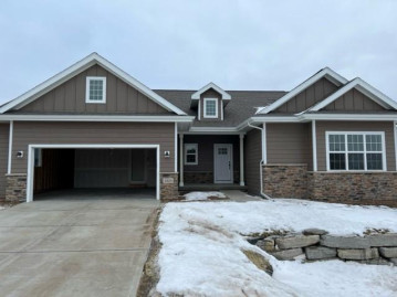 5829 Prairie Cloud Ct, Westport, WI 53597