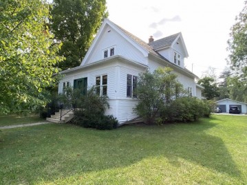 209 N Main St, Adams, WI 53910