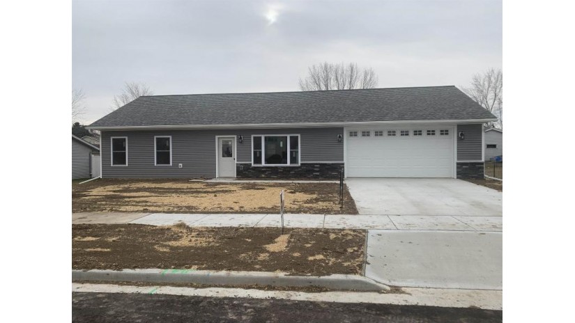 819 Carousel Dr Reedsburg, WI 53959 by First Weber Inc $239,900