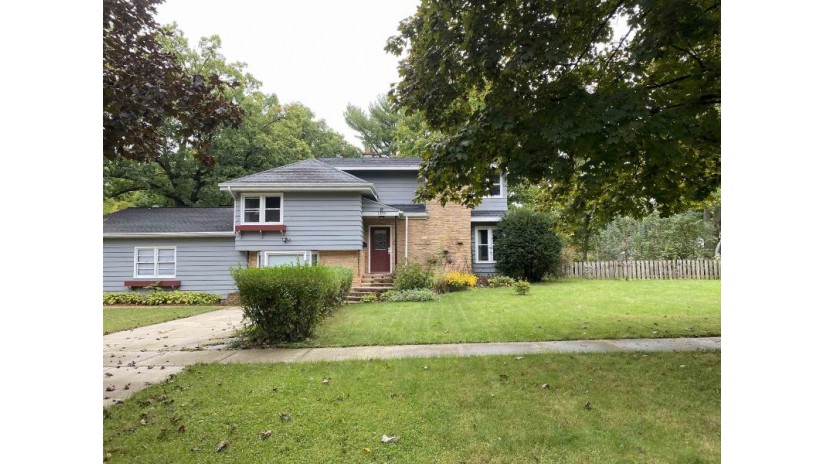 1130 Church St Wisconsin Dells, WI 53965 by First Weber Inc $299,900