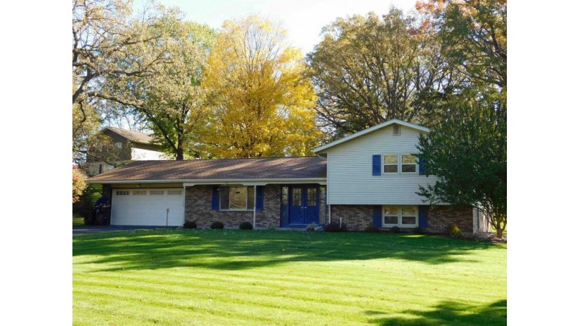 W7457 Hillendale Pky Beaver Dam, WI 53916 by Preferred Realty Group $299,900
