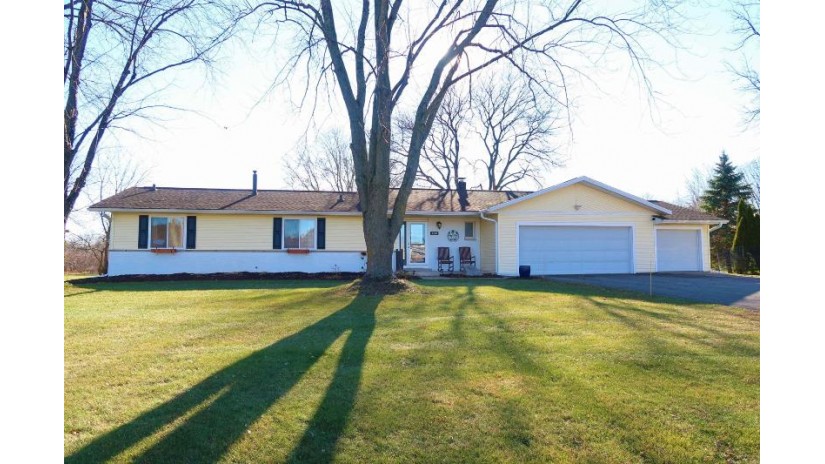 4581 Windsor Rd Windsor, WI 53598 by Re/Max Preferred $424,900
