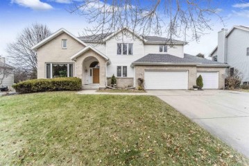 7714 Gray Fox Tr, Madison, WI 53717