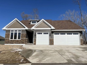 516 Greenway Point Dr, Janesville, WI 53548