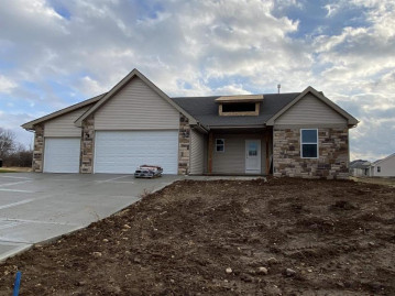 604 Kenseth Way, Cambridge, WI 53523