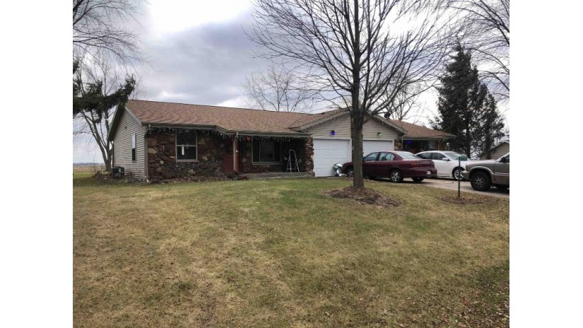 2293-2295 Manley Dr Sun Prairie, WI 53590 by First Weber Inc $400,000