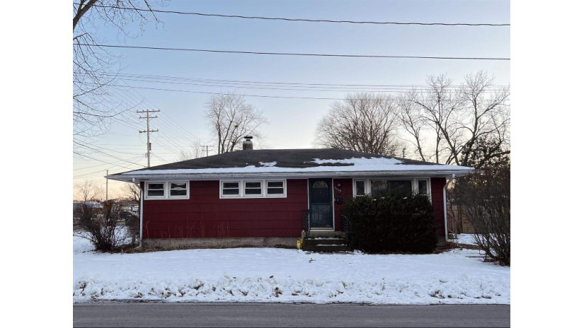 3329 Webb Ave Blooming Grove, WI 53714 by Keller Williams Realty $162,500