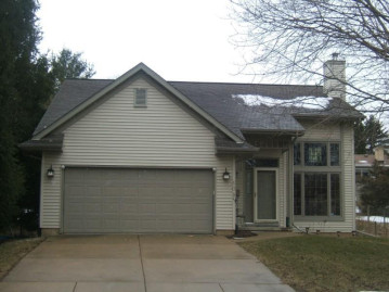 101 Henry St, Mount Horeb, WI 53572