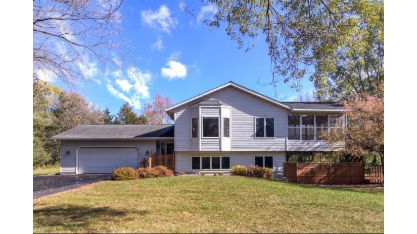 261 Plainview Dr River Falls, WI 54022 by Keller Williams Rlty Integrity* $389,900