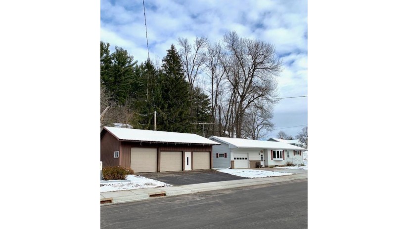 E404 Eau Galle Rd Spring Valley, WI 54767 by Edina Realty, Inc. $185,000
