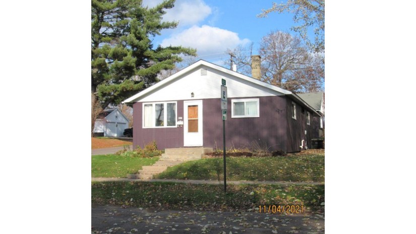 617 Wisconsin Street Merrill, WI 54452 by Coldwell Banker Action $76,500