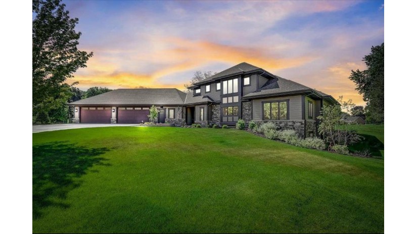 17085 Driftwood Ct Brookfield, WI 53005 by Coldwell Banker Elite $1,349,900