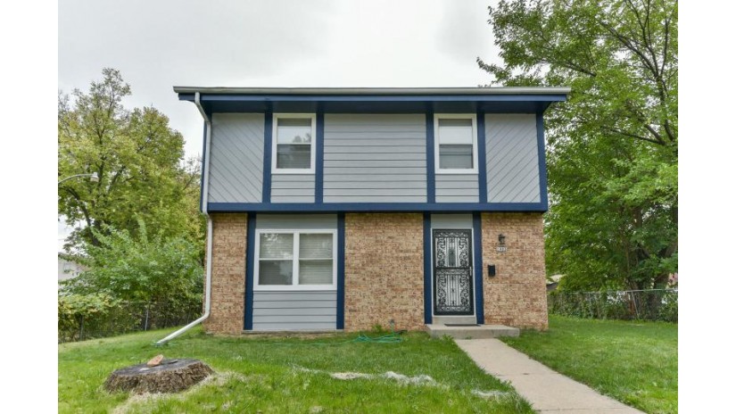 1903 W Highland Ave Milwaukee, WI 53233 by Homestead Realty, Inc $134,900