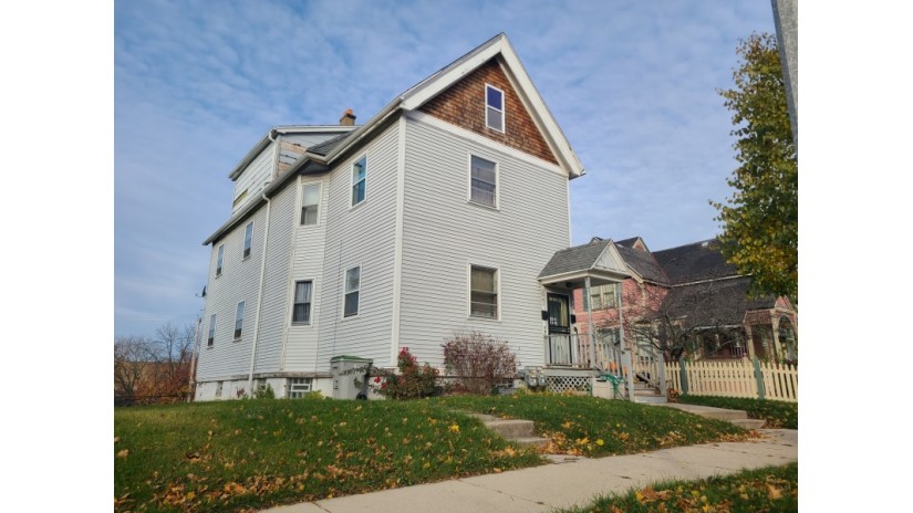 2941 N 2nd St 2943 Milwaukee, WI 53212 by Shorewest Realtors $145,000