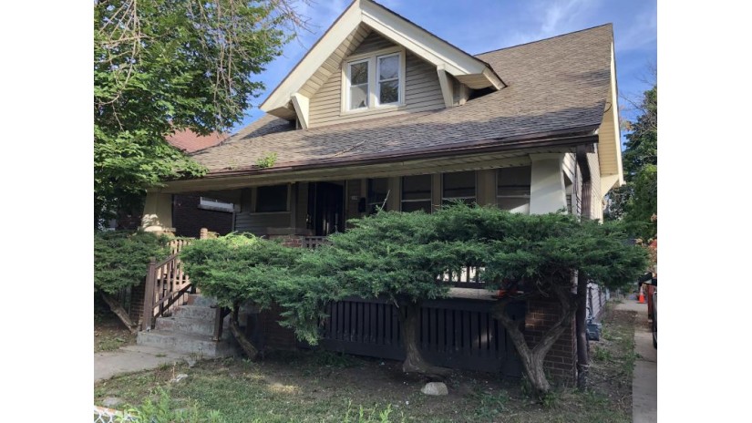508 W Keefe Ave Milwaukee, WI 53212 by Homeowners Concept $68,500