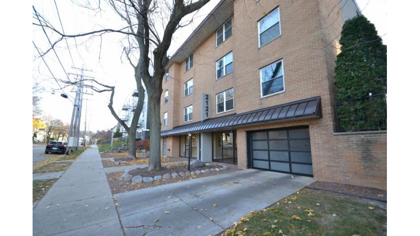 2121 N Cambridge Ave 108 Milwaukee, WI 53202 by Keller Williams-MNS Wauwatosa $89,000