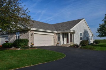 1210 Steeplechase Dr, Watertown, WI 53094-7718