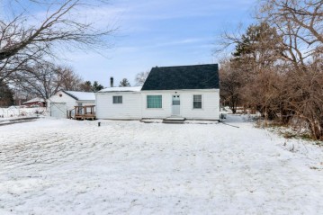 5100 S Driftwood Dr, Rock, WI 53546-8961