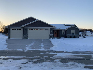 265 Jasmine Dr, Berlin, WI 54923