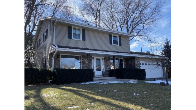 8803 W Plainfield Ave Greenfield, WI 53228 by Homeowners Concept $324,900