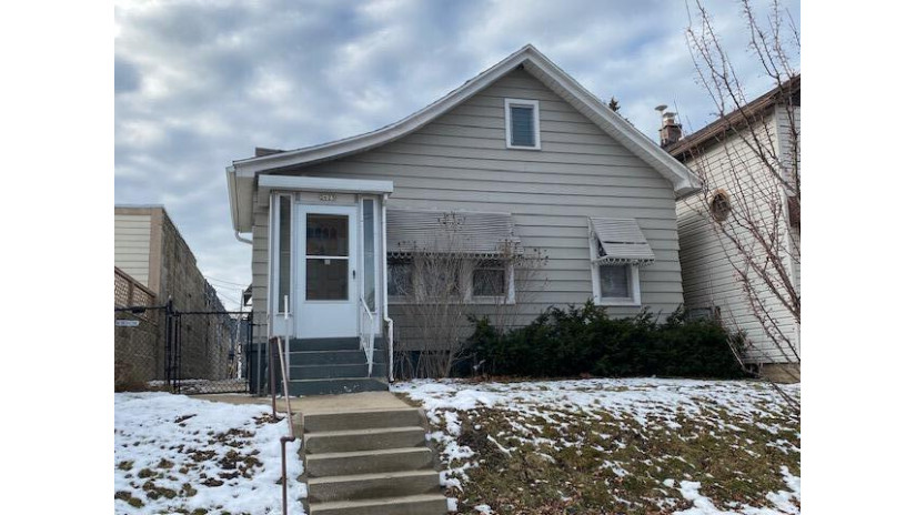 2623 S Logan Ave Milwaukee, WI 53207 by Moore Real Estate $209,900