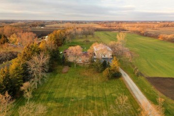 16314 Plank Rd, Yorkville, WI 53182-9623