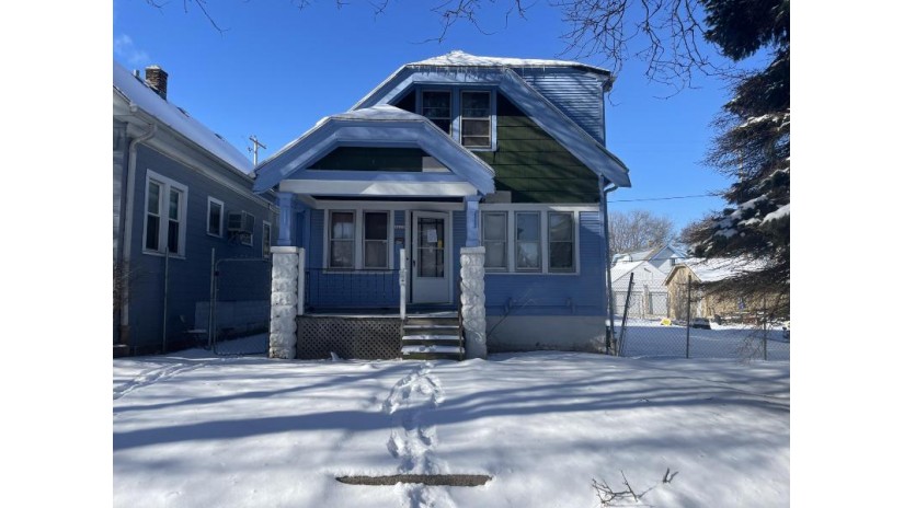 3235 N 41st St 3235A Milwaukee, WI 53216 by RE/MAX Xpress $65,000