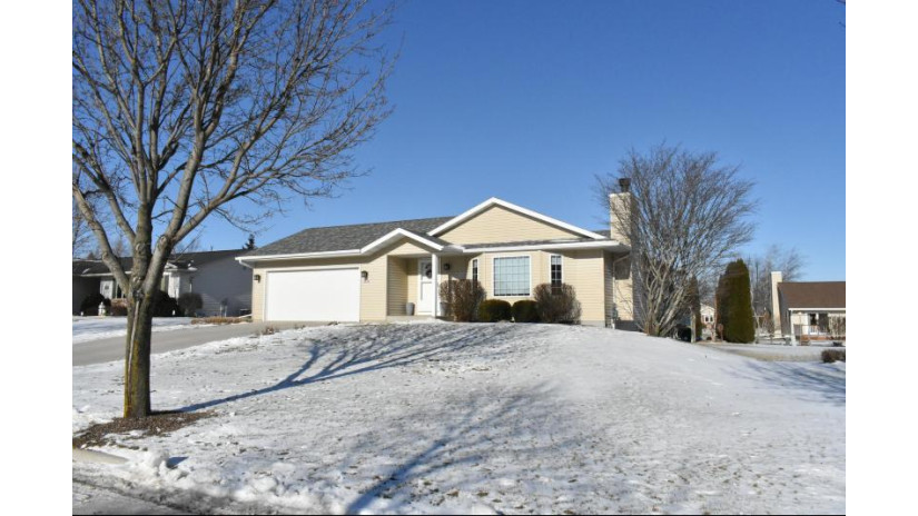 2614 Grey Fox Ct Sheboygan, WI 53081 by Wynveen & Associates Realty $299,900