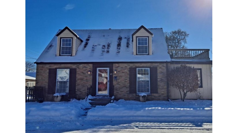 621 Romayne Ave Racine, WI 53402 by Modesti Realty Inc. $209,900