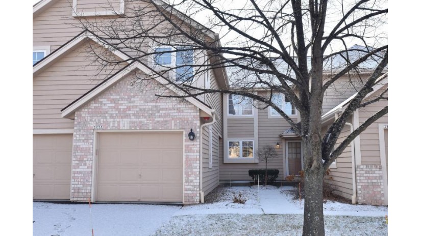 2975 N River Birch Dr F Brookfield, WI 53045 by Firefly Real Estate, LLC $249,000