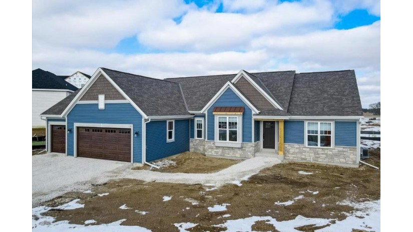 716 Prairie Hill Ave Mukwonago, WI 53149 by Bielinski Homes, Inc. $546,900