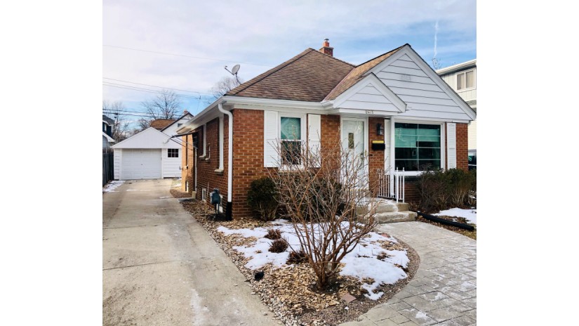 2415 N 70th St Wauwatosa, WI 53213 by Shorewest Realtors $259,900