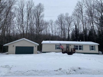 N6337 Spur Rd, Lake, WI 54159