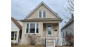 1324 E Manitoba St Milwaukee, WI 53207 by Shorewest Realtors $259,000