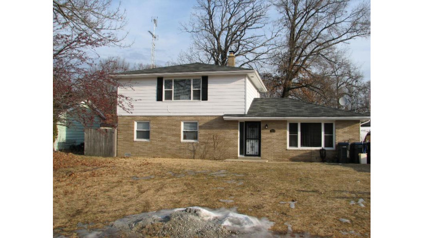 518 11th Pl UPPER Somers, WI 53140 by Lake to Lake Realty LLC $750