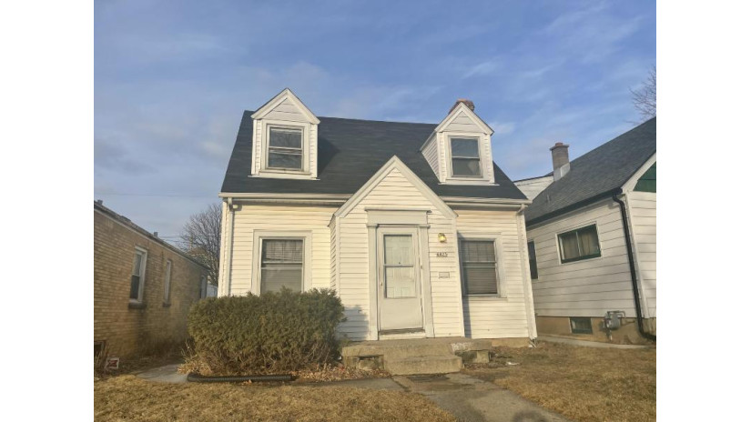 4423 N 36th St Milwaukee, WI 53209 by SUV Properties LLC $49,900