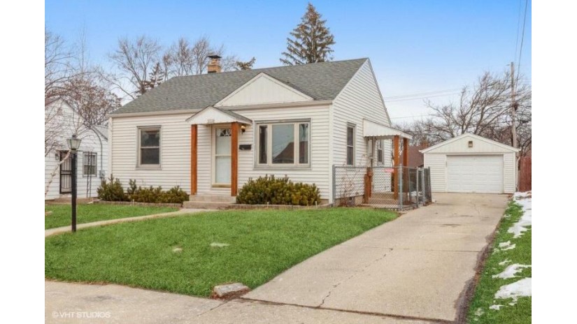 3716 N 75th St Milwaukee, WI 53216 by Coldwell Banker Realty $89,900