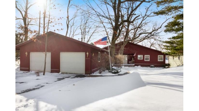 40219 91st St Randall, WI 53128 by Keating Real Estate $1,155,000