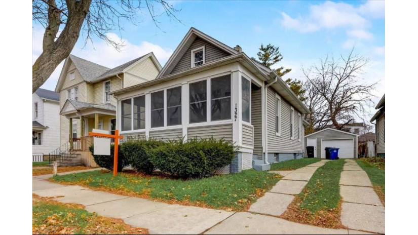 1327 Grand Ave Racine, WI 53403 by NON MLS $135,000