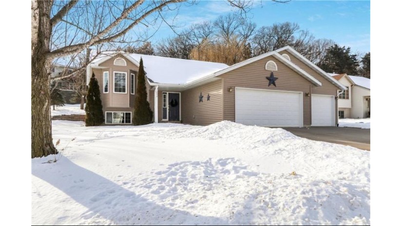 232 Lamans Lane Eau Claire, WI 54703 by C21 Affiliated $289,900