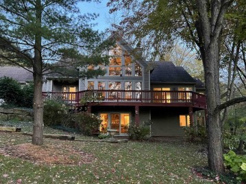 16 Long Creek Lane, Galena, IL 61036